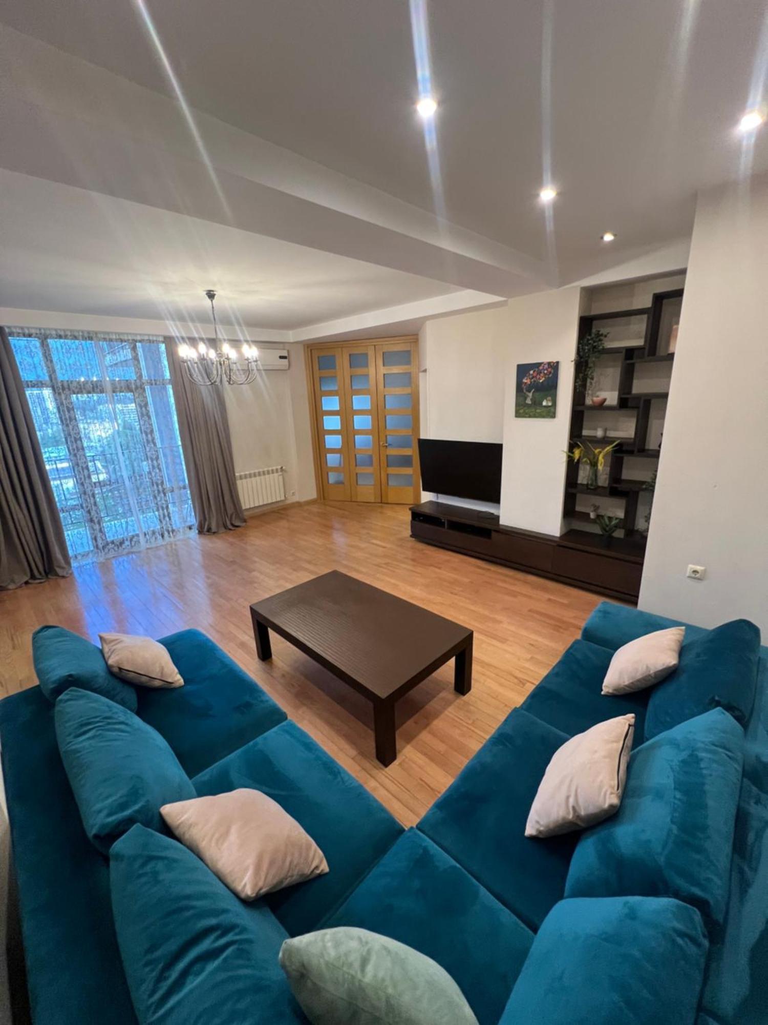 Nest Apartment Tbilisi